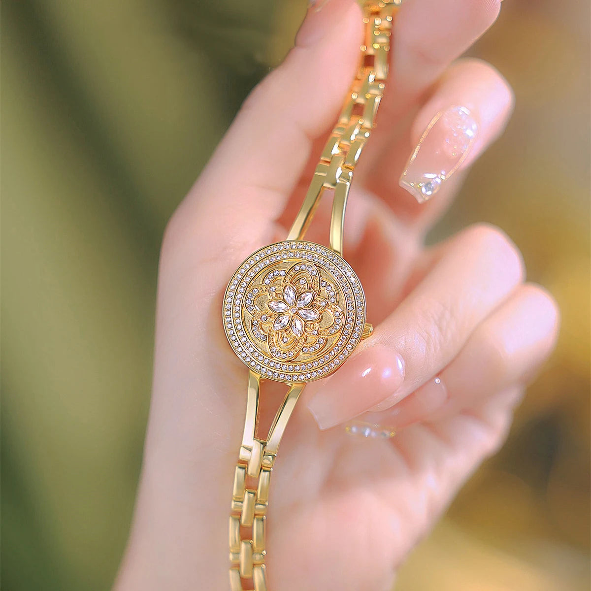 Montre UTHAI V48